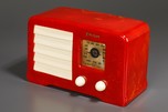 Emerson AX-235 ’Little-Miracle’ Catalin Radio in Fire Engine Red